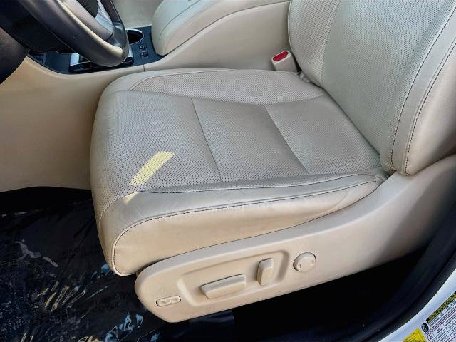 Used 2019 Toyota Highlander Limited AWD/4WD image 17