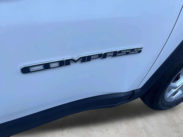 Used 2026 Jeep Compass Latitude AWD/4WD image 36