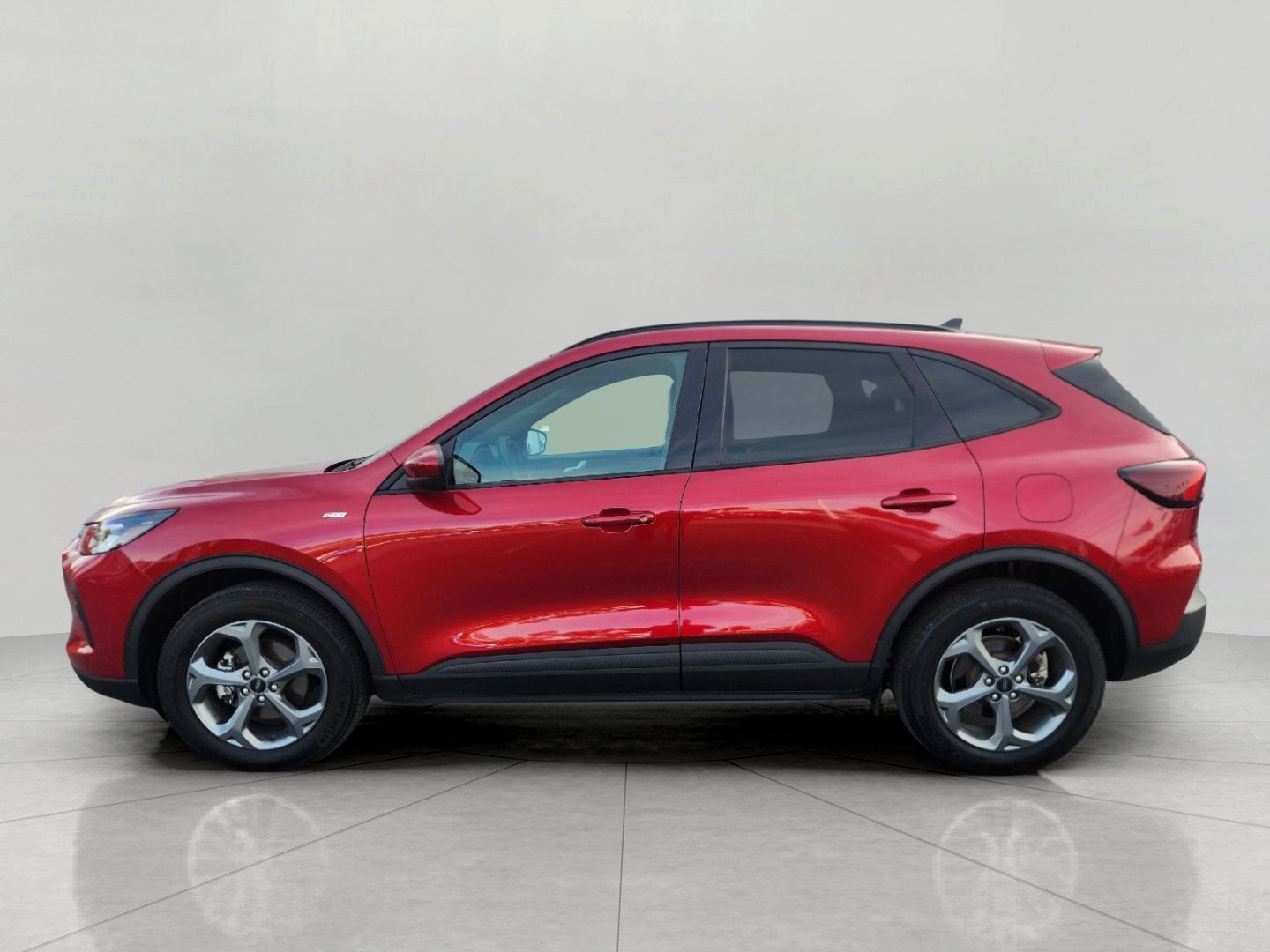 Certified 2025 Ford Escape ST-Line Select AWD/4WD image 9