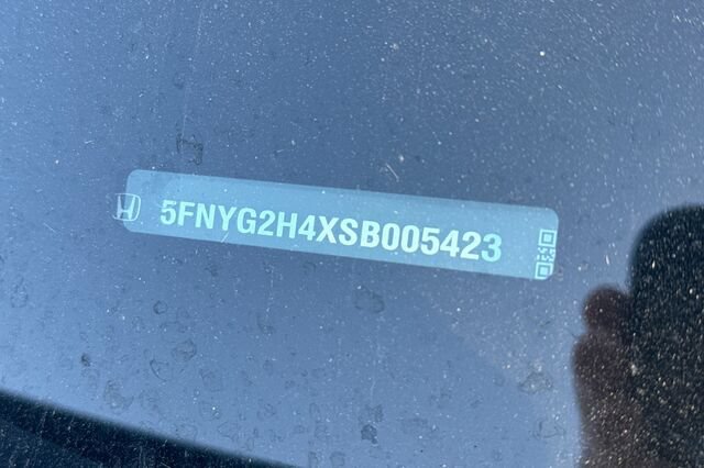 Used 2025 Honda Pilot EX-L image 3