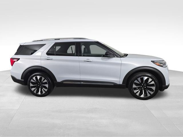 Certified 2025 Ford Explorer Platinum w/ LUX Leather Package AWD/4WD image 8