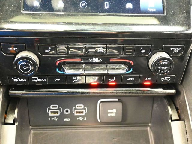 Used 2024 Jeep Grand Cherokee Altitude AWD/4WD image 21