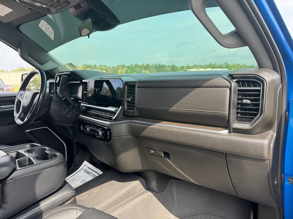 Used 2022 Chevrolet Silverado 1500 RST AWD/4WD image 19