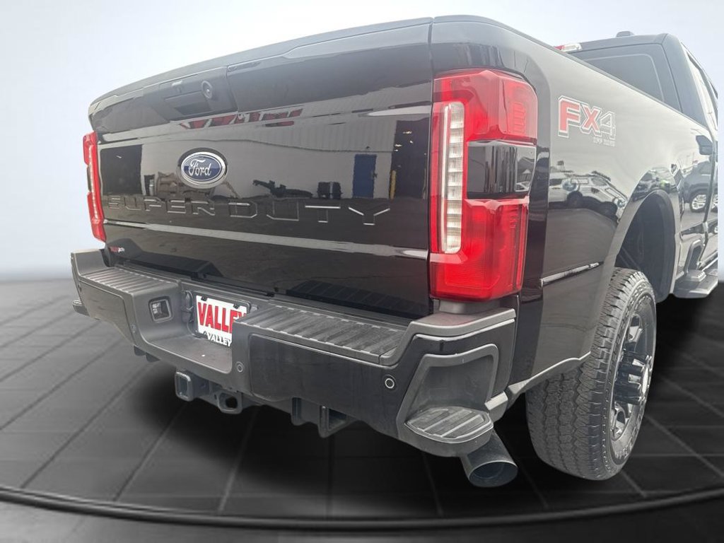 Certified 2025 Ford F250 XL w/ STX Appearance Package AWD/4WD image 18