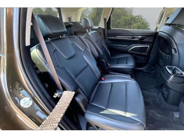 Used 2025 Kia Telluride S image 21