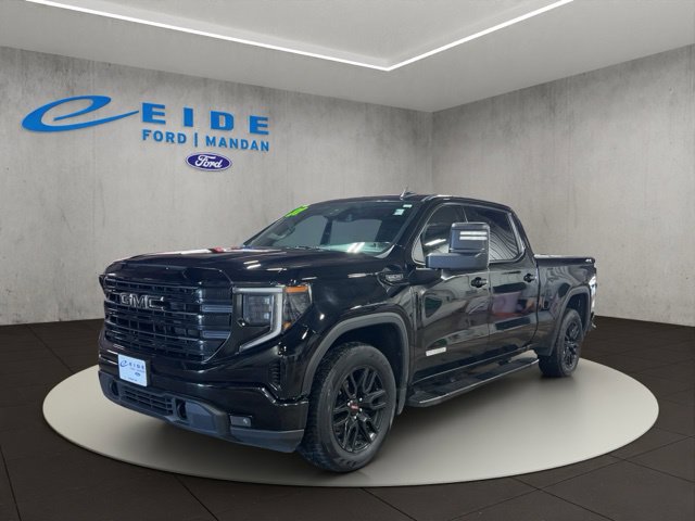 Used 2022 GMC Sierra 1500 Elevation w/ LPO, Elevation Black Package AWD/4WD image 5