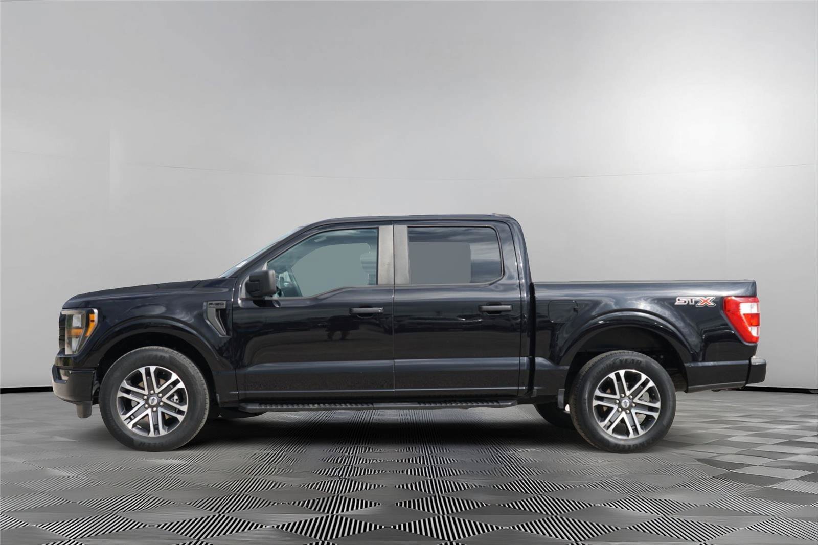 Certified 2023 Ford F150 XL RWD image 7