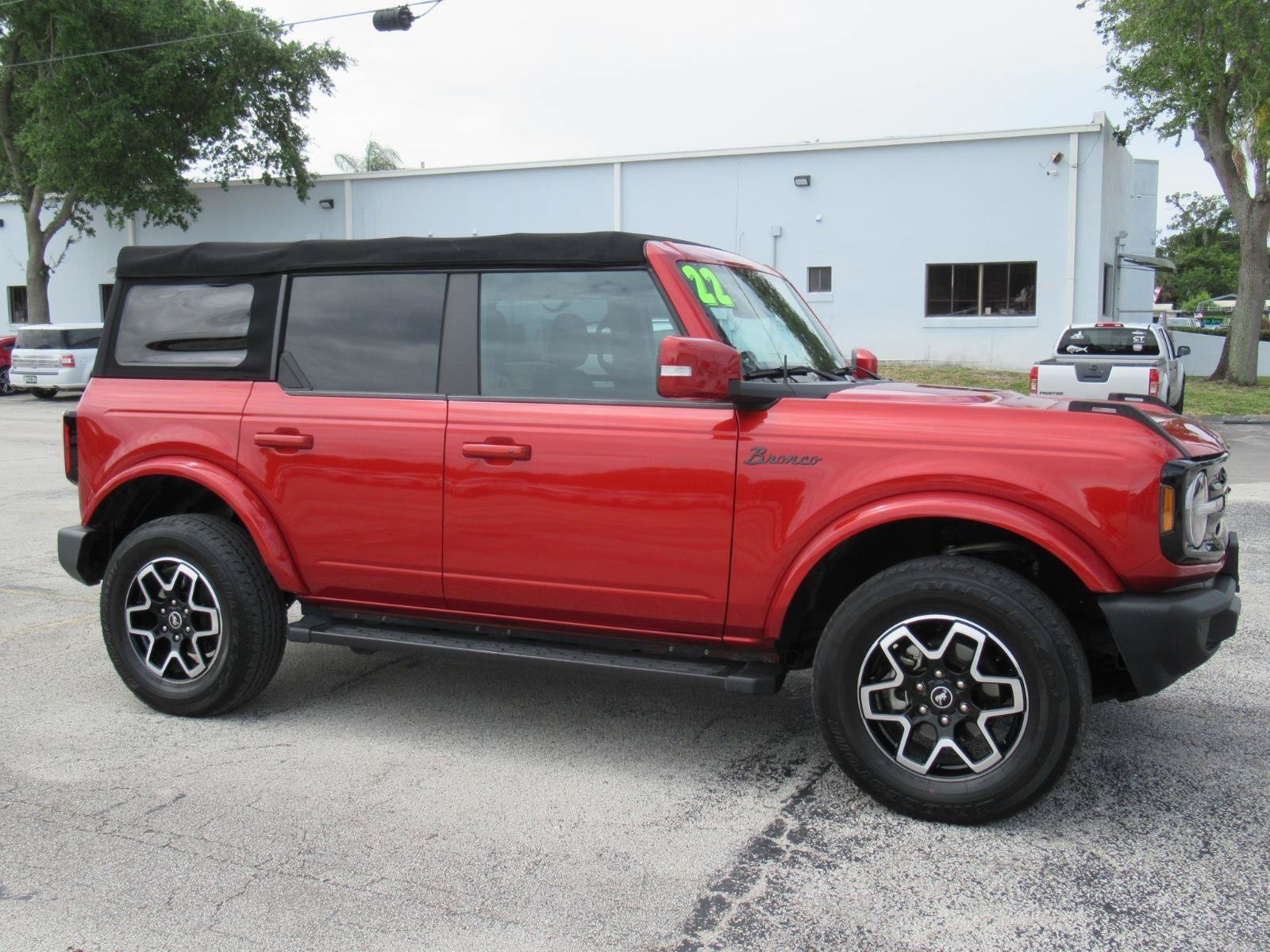Certified 2022 Ford Bronco Outer Banks AWD/4WD image 2