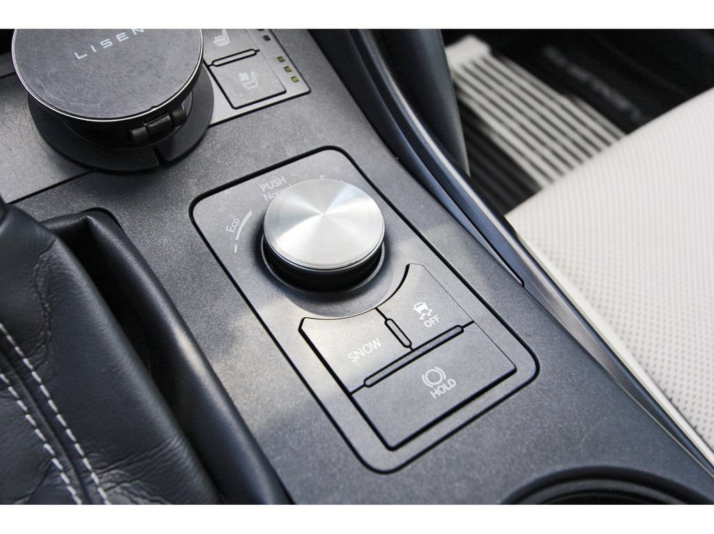 Used 2022 Lexus IS 350 F Sport RWD image 28