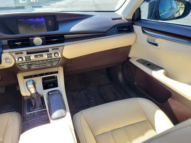 Used 2017 Lexus ES 350 image 21