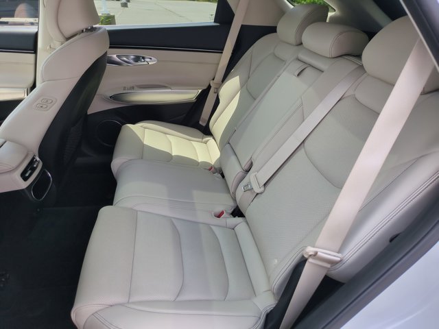 Used 2023 Genesis GV70 2.5T w/ Select Package AWD/4WD image 30