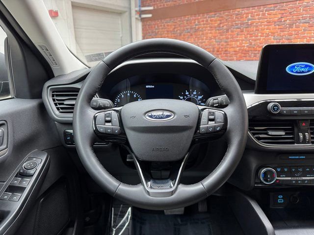 Certified 2022 Ford Escape SE w/ Convenience Package image 15