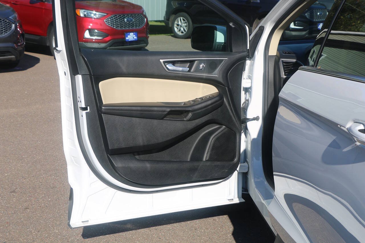Certified 2024 Ford Edge SEL AWD/4WD image 24
