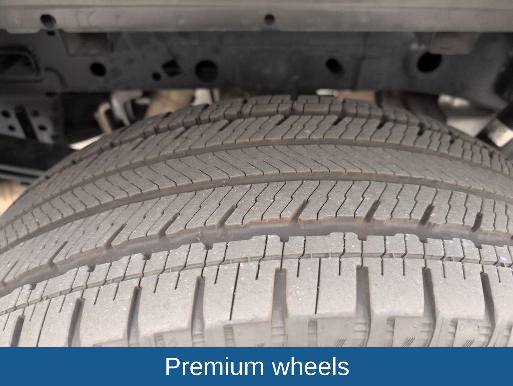 Certified 2025 Ford F150 Platinum w/ Equipment Group 702A High image 21