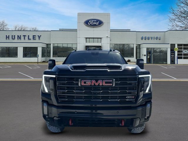 Used 2024 GMC Sierra 2500 AT4 w/ AT4 Premium Plus Package AWD/4WD image 2
