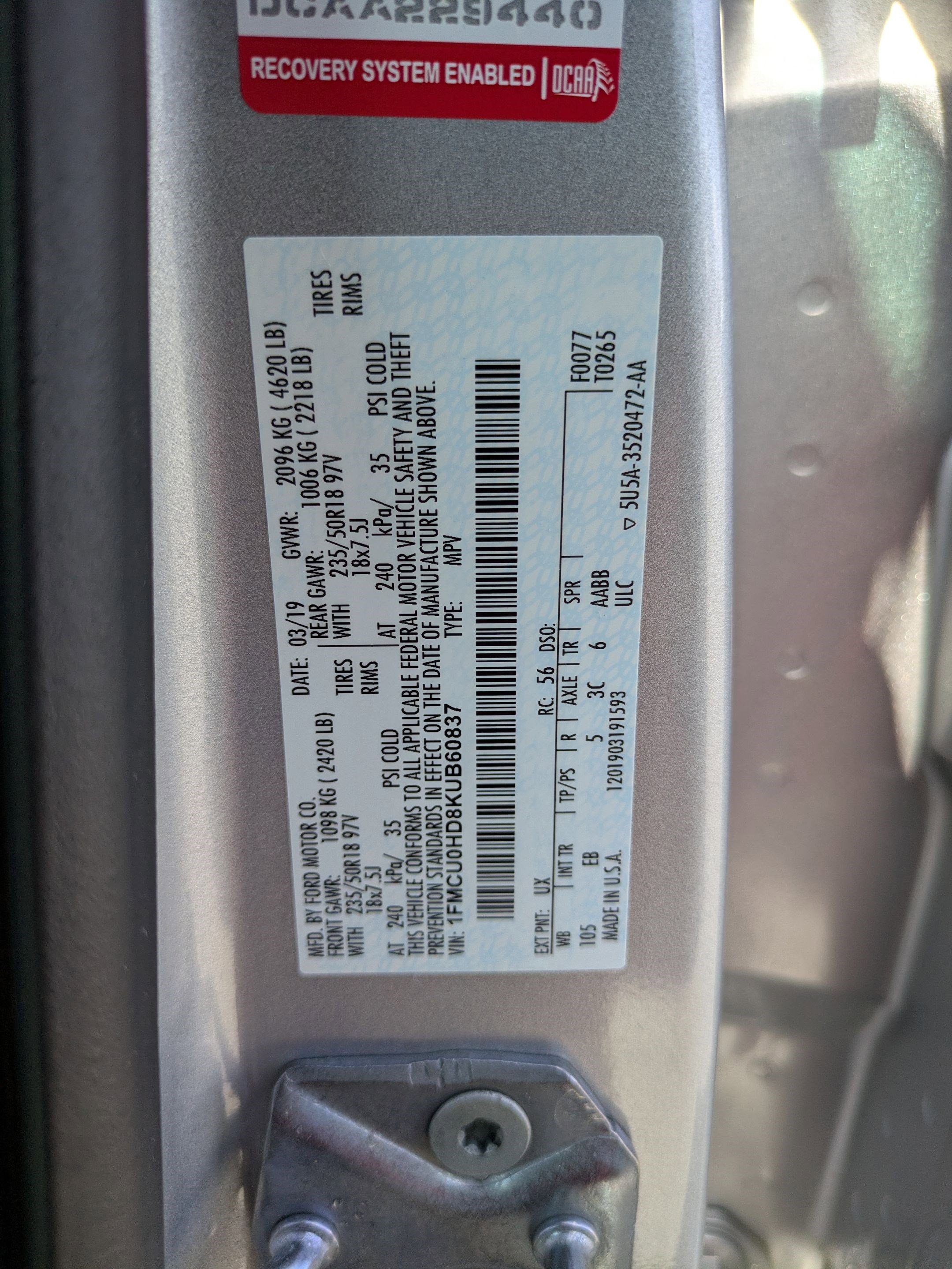 Certified 2019 Ford Escape SEL FWD image 35