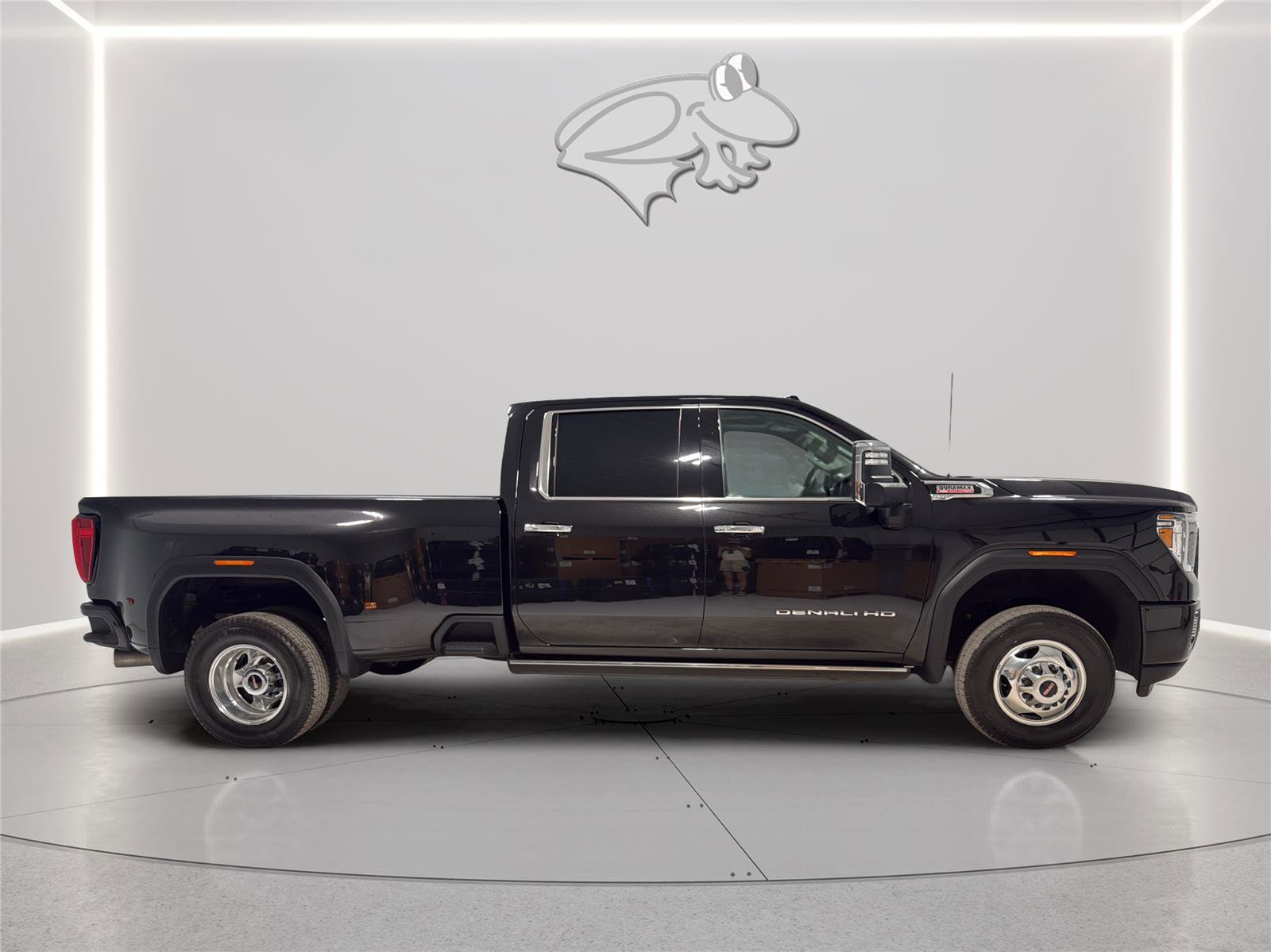 Used 2022 GMC Sierra 3500 Denali AWD/4WD image 6