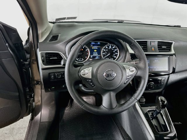 Used 2019 Nissan Sentra SL FWD image 28