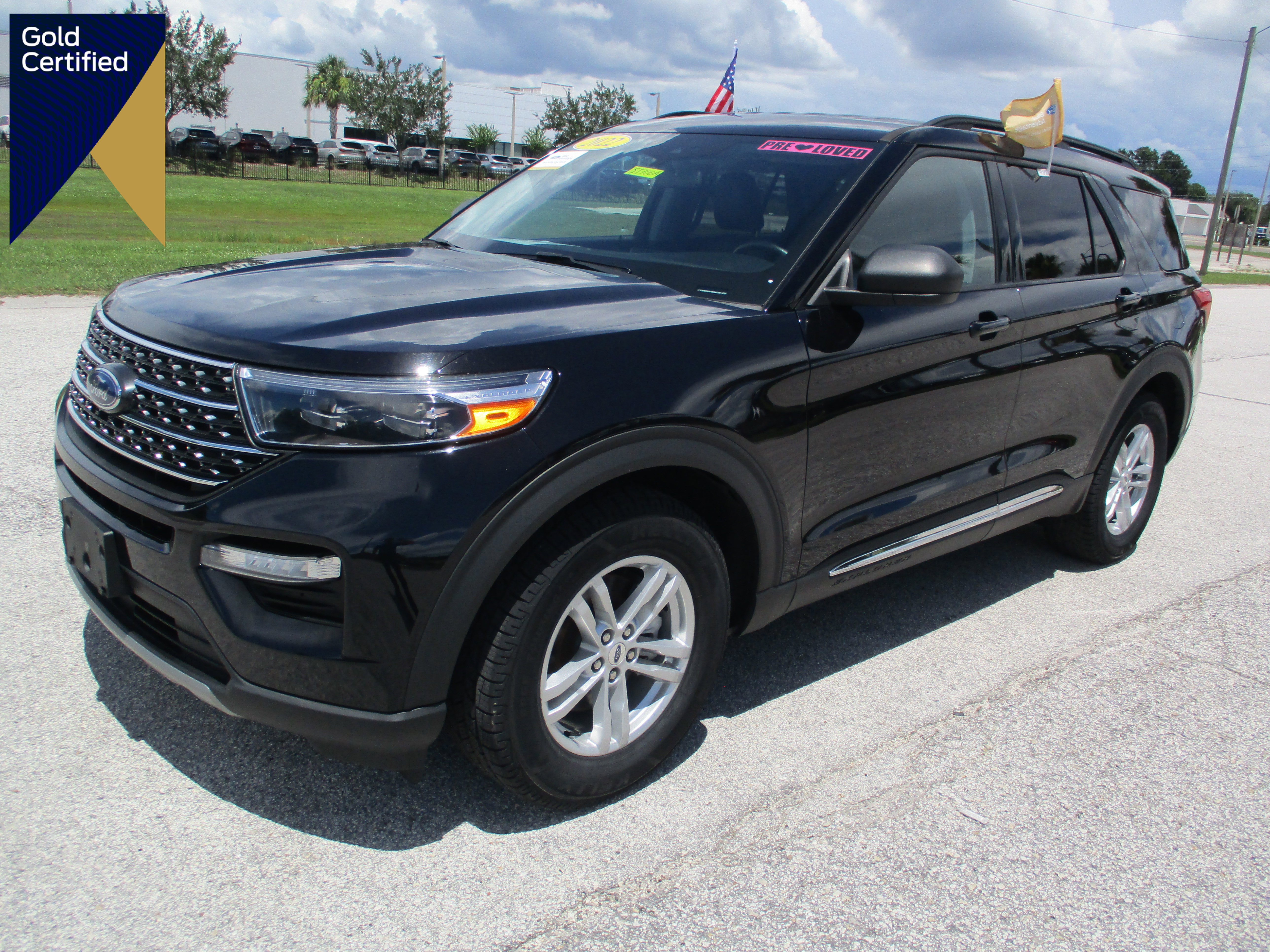 Certified 2022 Ford Explorer XLT w/ Equipment Group 202A