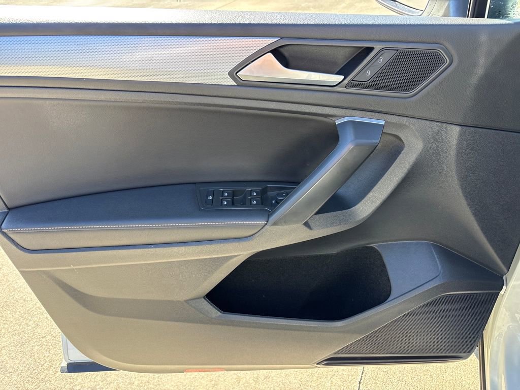 Used 2024 Volkswagen Tiguan S image 15