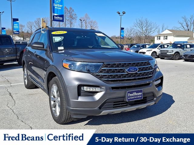 Certified 2022 Ford Explorer XLT w/ Equipment Group 202A AWD/4WD image 2