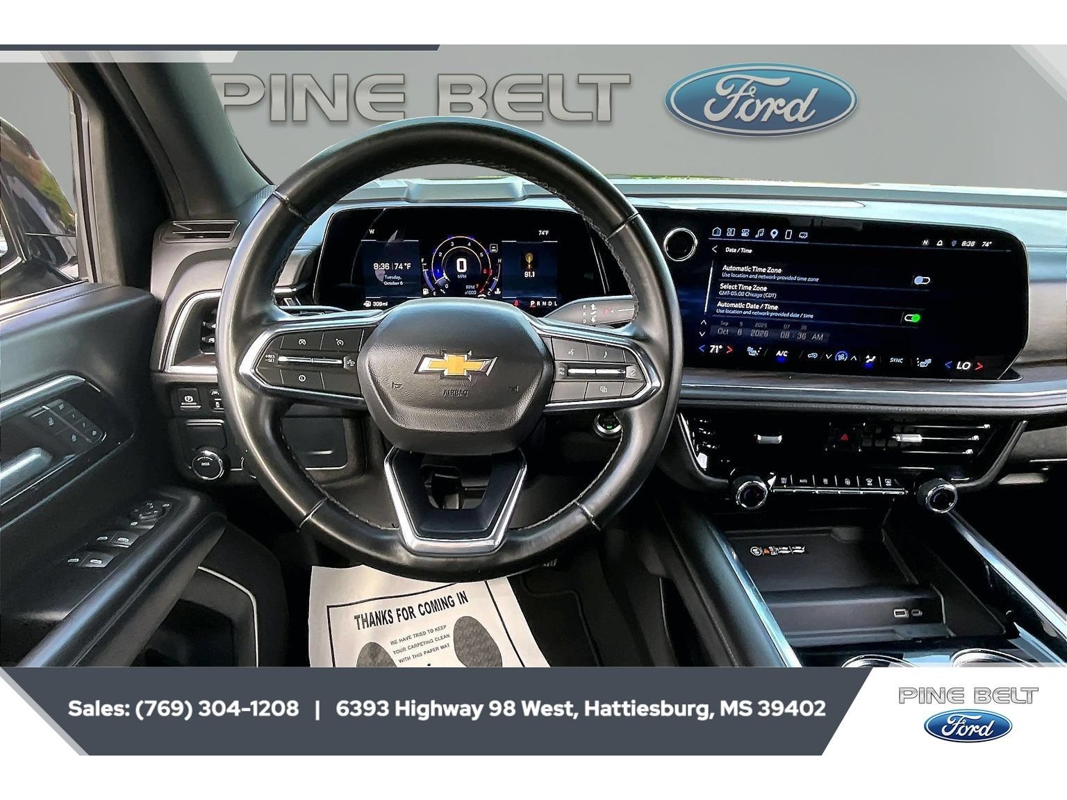 Used 2025 Chevrolet Suburban LT RWD image 5