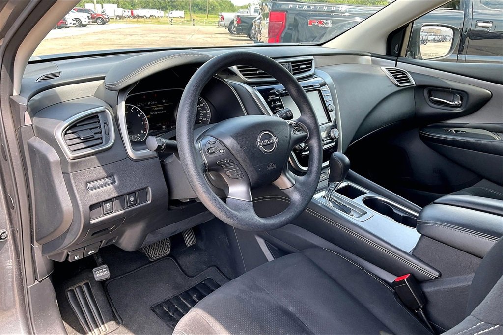 Used 2023 Nissan Murano S image 14