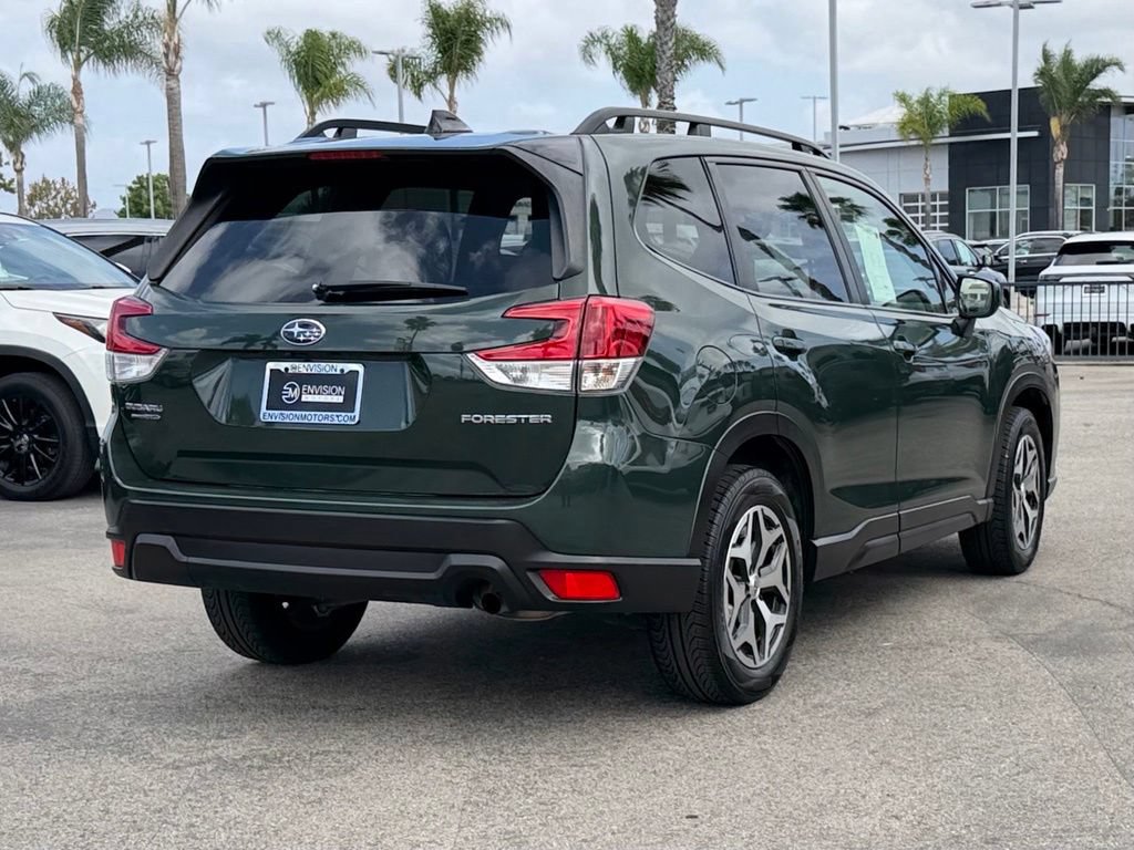 Used 2024 Subaru Forester Premium AWD/4WD image 8