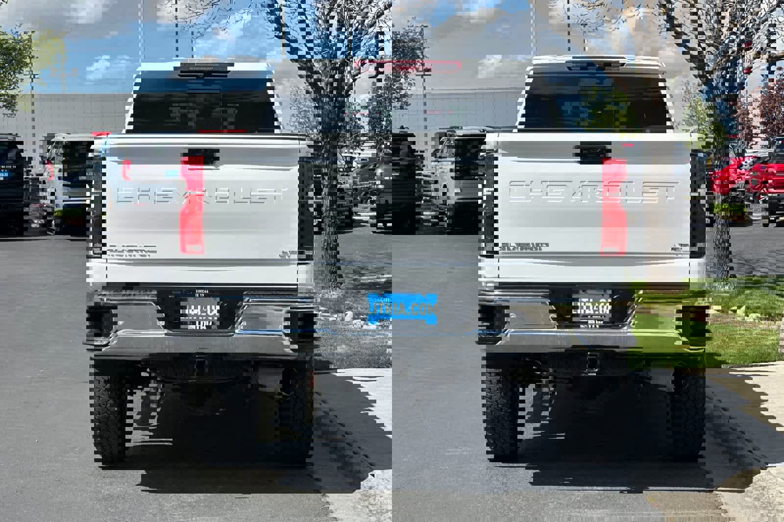 Used 2025 Chevrolet Silverado 3500 LTZ w/ LTZ Premium Package image 4