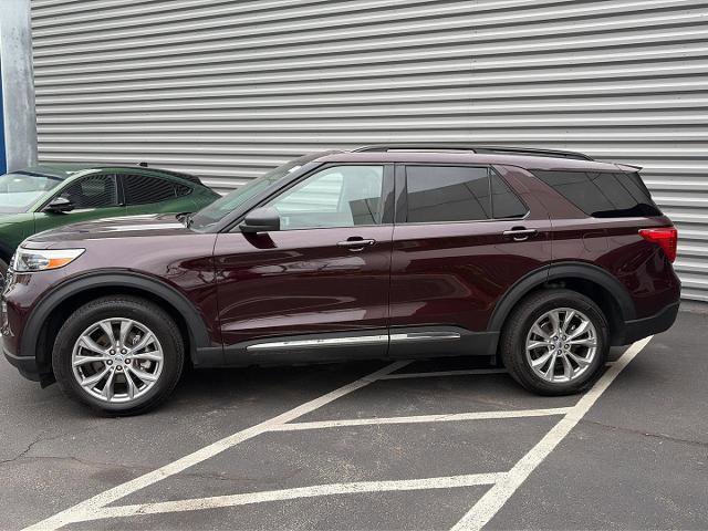Certified 2023 Ford Explorer XLT w/ Equipment Group 202A AWD/4WD image 2