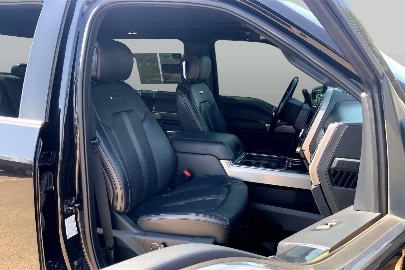 Certified 2022 Ford F250 Platinum AWD/4WD image 9
