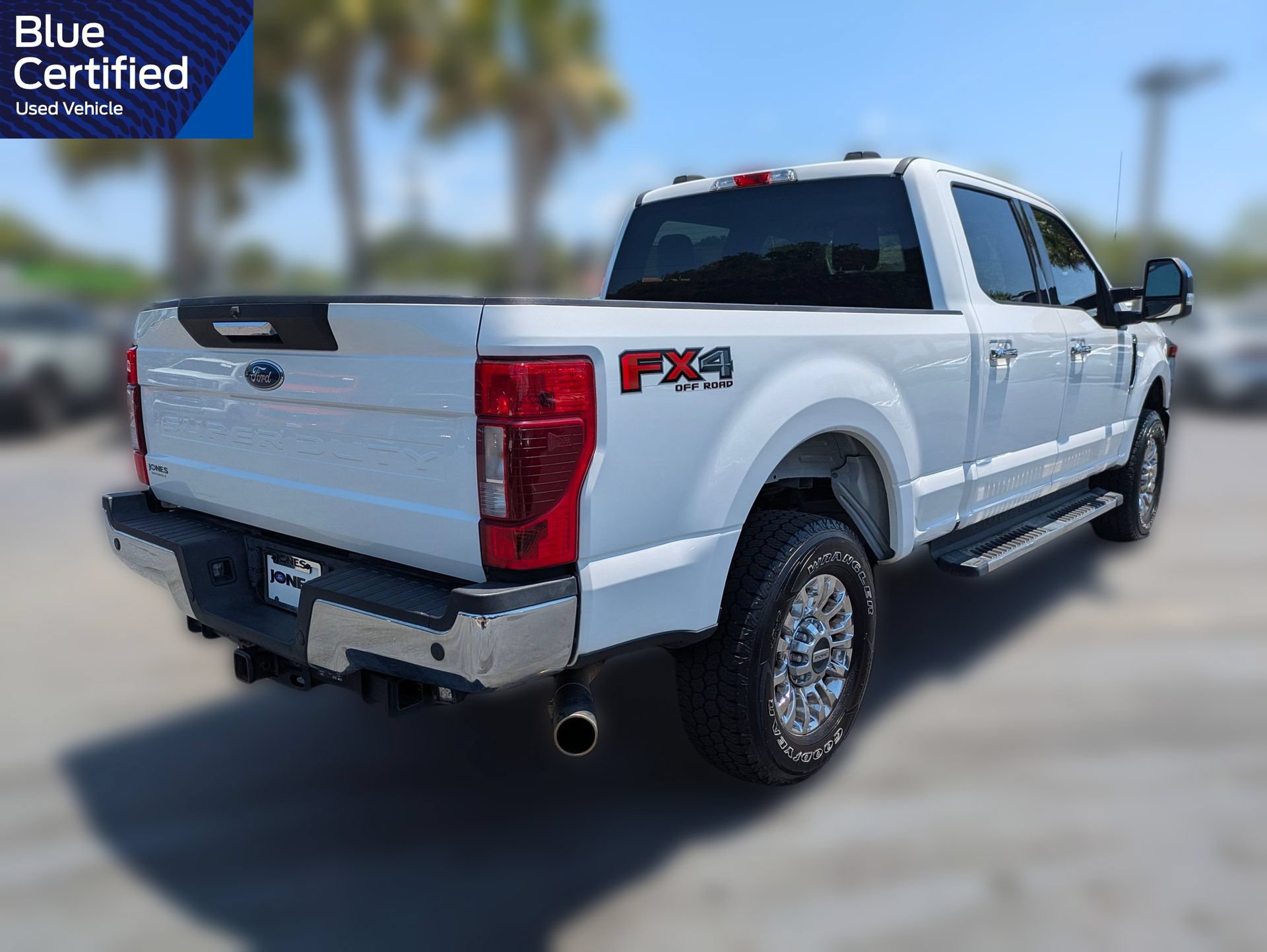 Certified 2020 Ford F250 XLT w/ XLT Premium Package AWD/4WD image 4