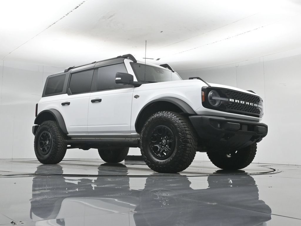 Certified 2022 Ford Bronco Wildtrak AWD/4WD image 4