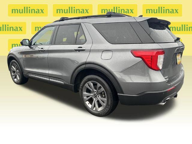 Certified 2022 Ford Explorer XLT w/ Equipment Group 202A image 11