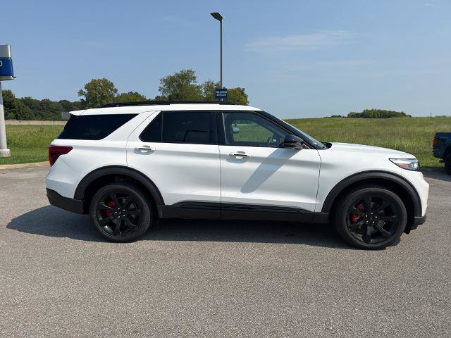 Certified 2024 Ford Explorer ST w/ Equipment Group 401A AWD/4WD image 4