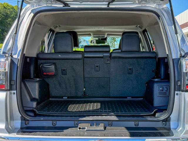 Used 2023 Toyota 4Runner Limited AWD/4WD image 11