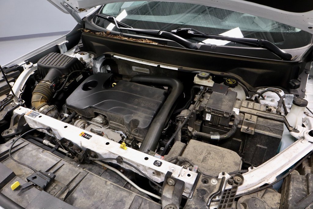 Used 2023 GMC Terrain SLE w/ LPO, Floor Liner Package image 15