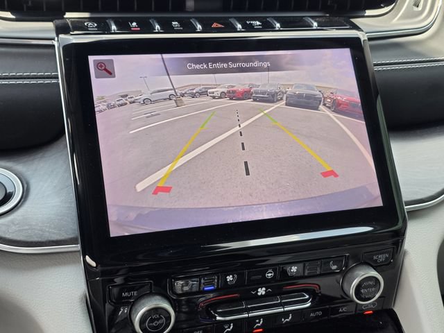Used 2021 Jeep Grand Cherokee L Overland w/ Luxury Tech Group IV AWD/4WD image 12