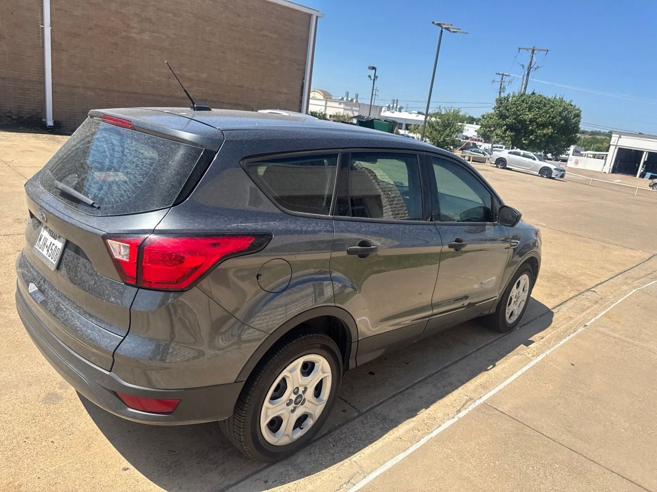 Certified 2019 Ford Escape S FWD image 4