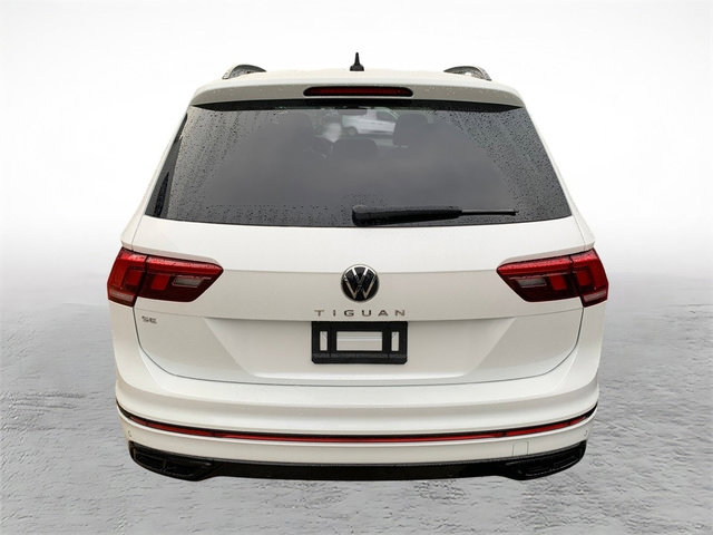 Used 2023 Volkswagen Tiguan SE R-Line FWD image 3