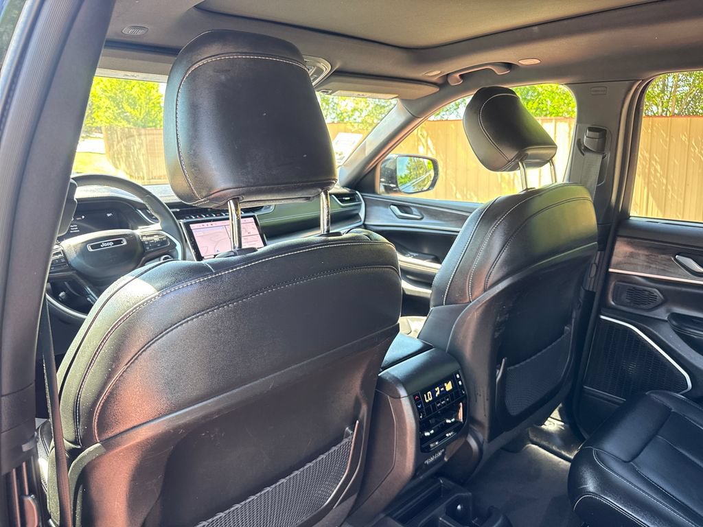 Used 2024 Jeep Grand Cherokee L Limited w/ Luxury Tech Group II AWD/4WD image 24