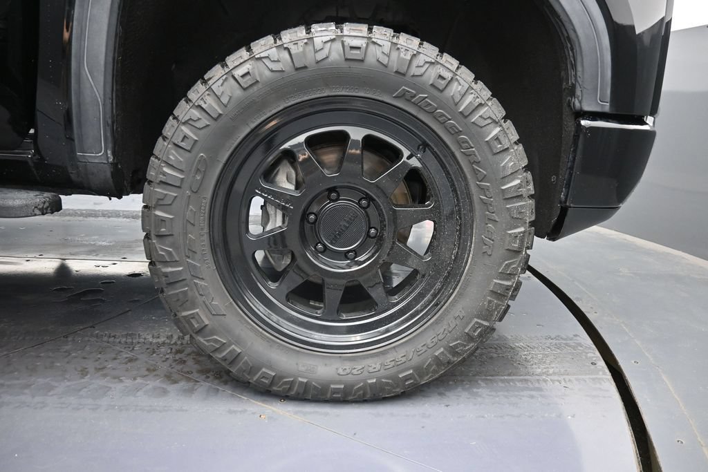 Used 2021 GMC Sierra 1500 AT4 w/ AT4 Premium Package AWD/4WD image 16