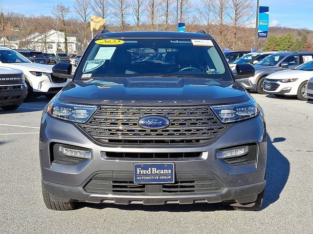 Certified 2022 Ford Explorer XLT w/ Equipment Group 202A image 4
