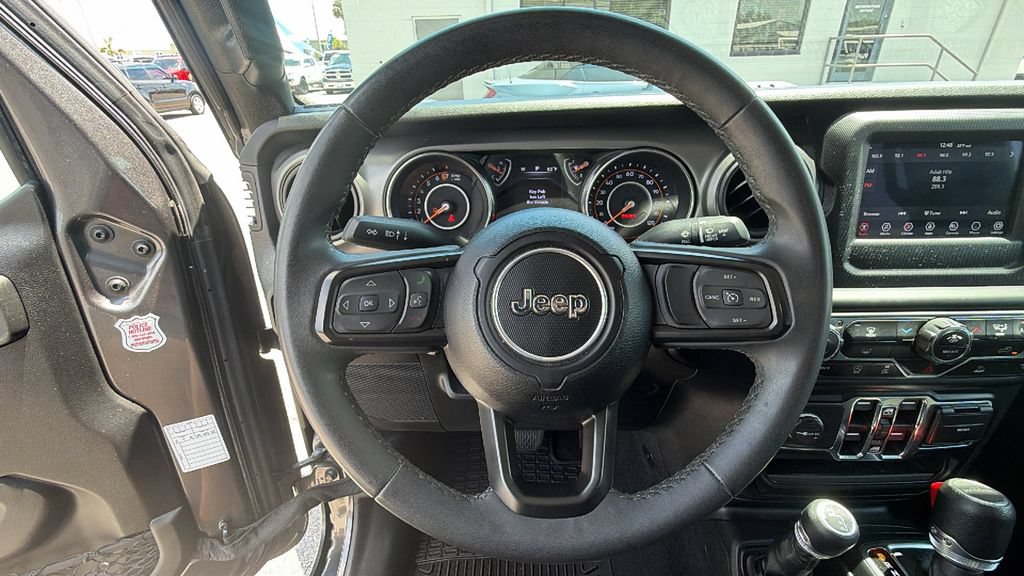Used 2023 Jeep Gladiator Sport AWD/4WD image 15