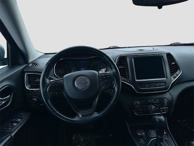 Used 2021 Jeep Cherokee Trailhawk image 18