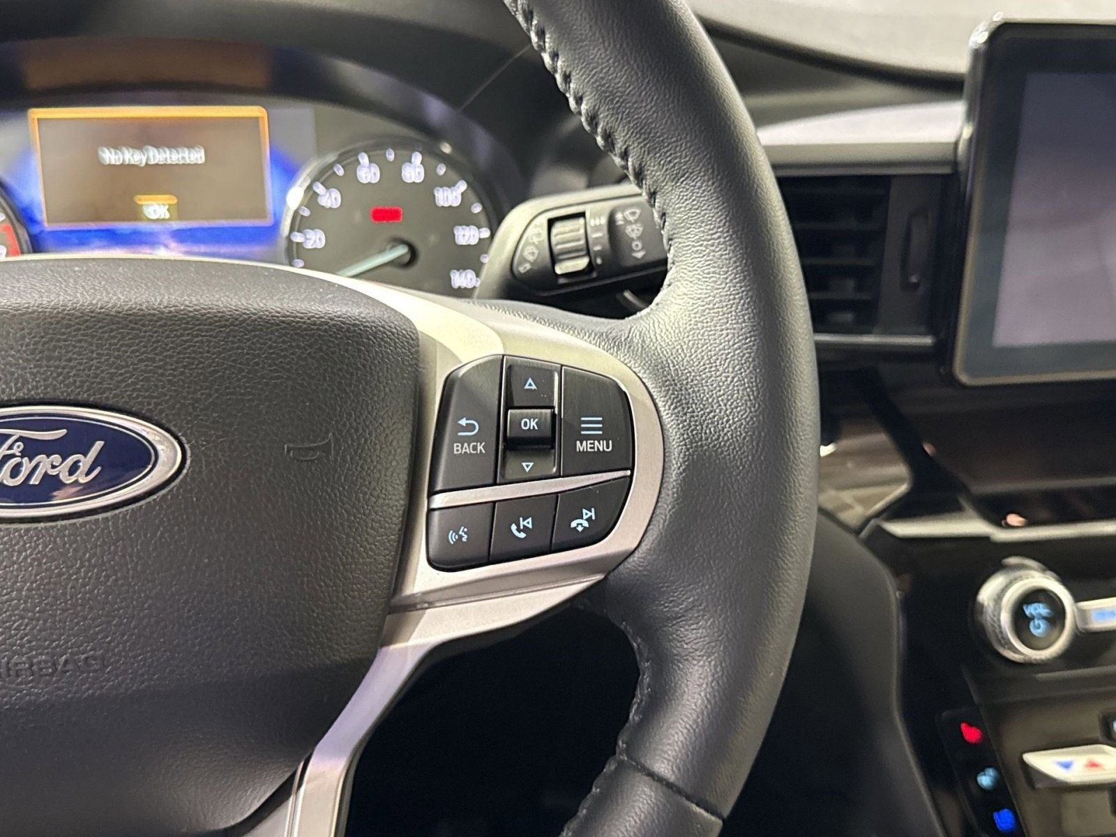 Certified 2022 Ford Explorer Limited w/ Equipment Group 301A RWD image 20