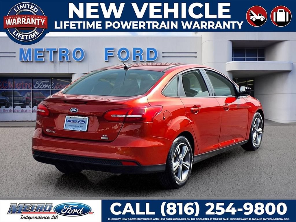 Certified 2018 Ford Focus SE w/ SE Appearance Package FWD image 3