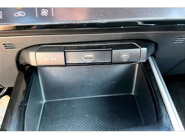 Used 2025 Kia Niro LX FWD image 14