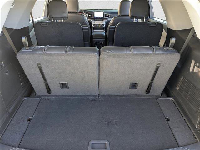 Certified 2022 Ford Explorer XLT w/ Equipment Group 202A RWD image 6