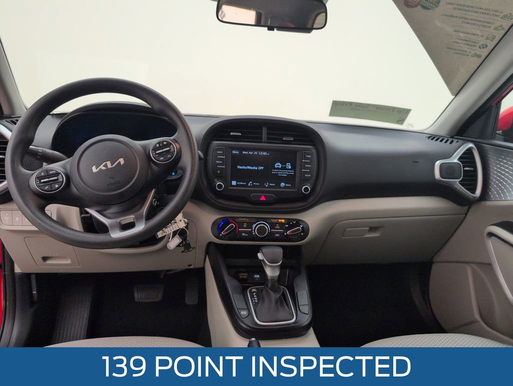 Used 2025 Kia Soul LX w/ LX Technology Package FWD image 7